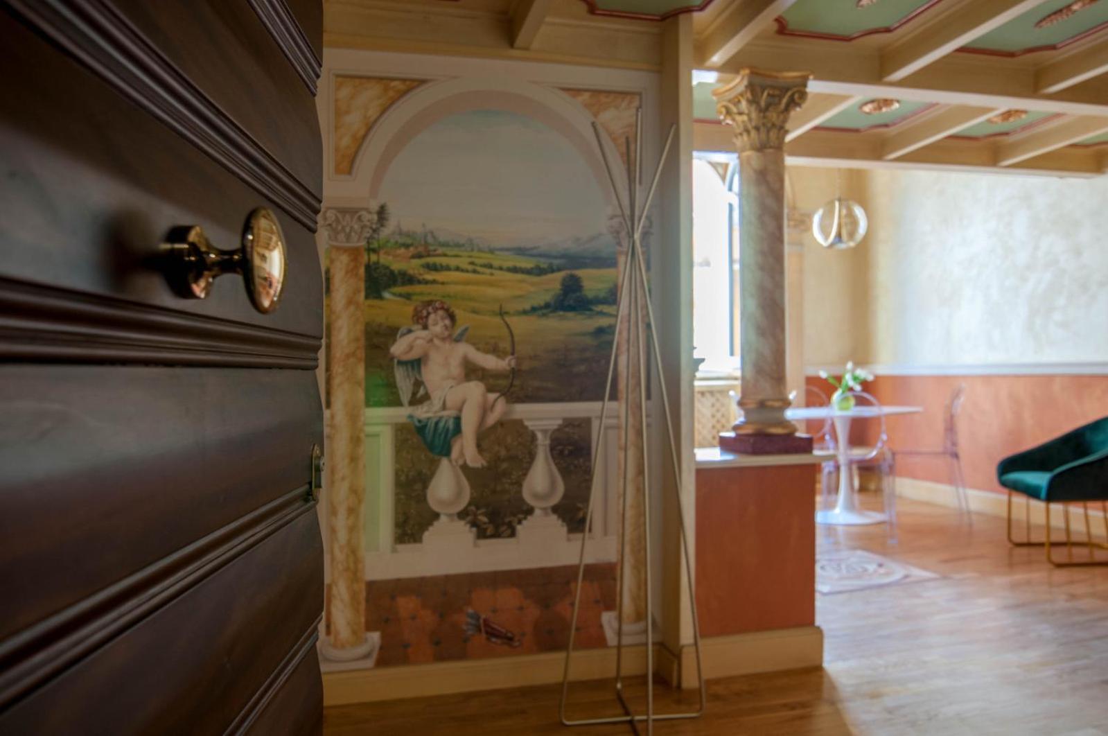 Barocco House In Albano Apartment *